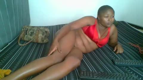 kinky_aria online show from November 12, 3:29 am