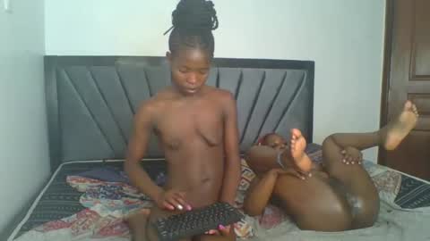 kinky_aria online show from November 27, 9:28 pm