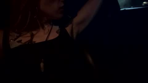 Snapshot of kinky_k80 chatting on January 18, 3:54 am Kinky K80 online show from January 18, 3:54 am