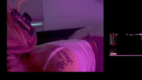 Snapshot of kinky_k80 chatting on March 31, 2:28 pm Kinky K80 online show from March 31, 2:28 pm