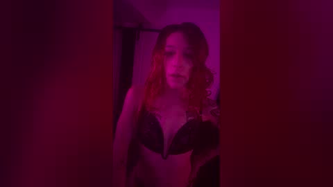 Snapshot of kinky_k80 chatting on June 4, 12:00 pm Kinky K80 online show from June 4, 12:00 pm