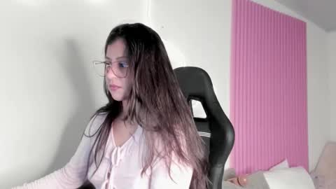 kinky yeyns online show from January 7, 2:47 am