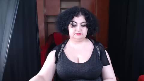 Snapshot of kinkyblacky chatting on January 28, 10:23 am MistressBlacky online show from January 28, 10:23 am