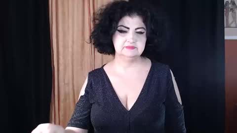 Snapshot of kinkyblacky chatting on October 22, 3:07 am MistressBlacky online show from October 22, 3:07 am