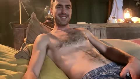 Snapshot of kinkyboyy31 chatting on November 2, 10:06 am M online show from November 2, 10:06 am