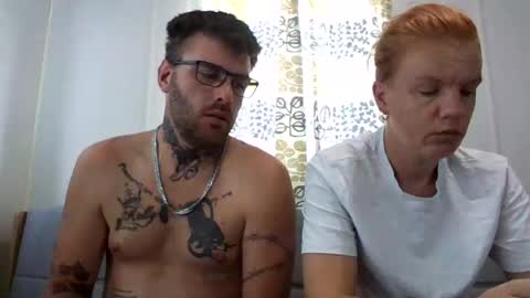 kinkycouple382541 online show from July 26, 7:15 am