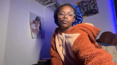 interracialfacial online show from December 3, 6:43 am