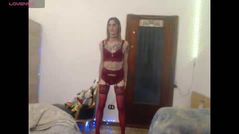 Snapshot of kinkyerikat chatting on October 16, 12:00 am Anya online show from October 16, 12:00 am