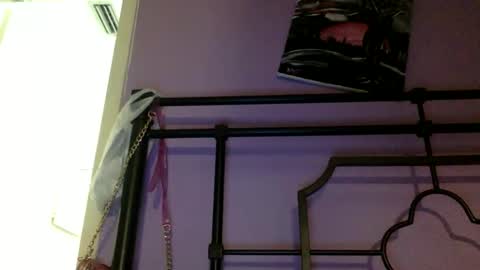 Bunniii online show from April 9, 2:22 am