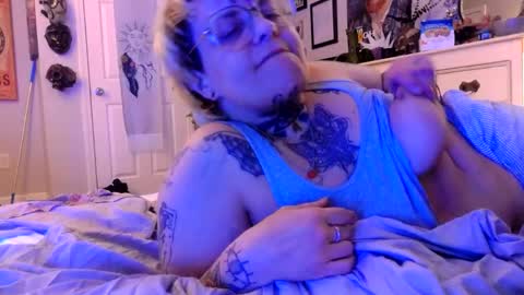 Snapshot of kinkypinkyplay2 chatting on February 11, 11:54 am Kinky Pinky online show from February 11, 11:54 am