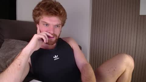 Snapshot of kinkypumpkin chatting on January 5, 5:27 pm Kenny online show from January 5, 5:27 pm