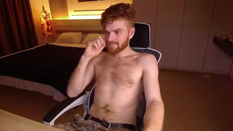 Snapshot of kinkypumpkin chatting on June 18, 12:31 pm Kenny online show from June 18, 12:31 pm
