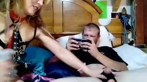 kinkyteam6969 online show from October 31, 9:32 am