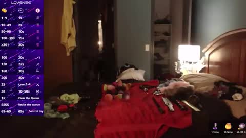 kinkywolf87 online show from November 11, 5:29 am