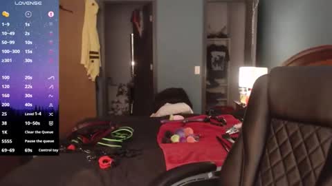 kinkywolf87 online show from March 23, 6:12 pm