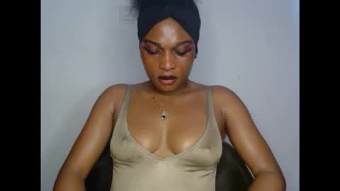 kinkyxxnasty online show from November 3, 1:45 pm