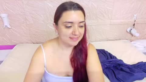 kinkyy_redhead online show from June 24, 11:31 am