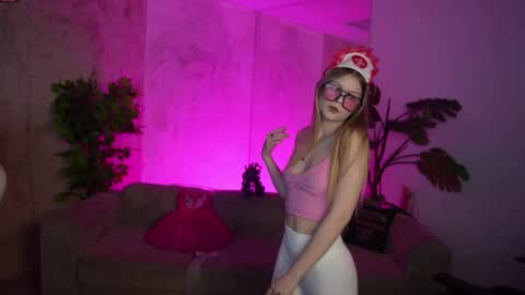 Sweet girls online show from May 23, 6:45 pm