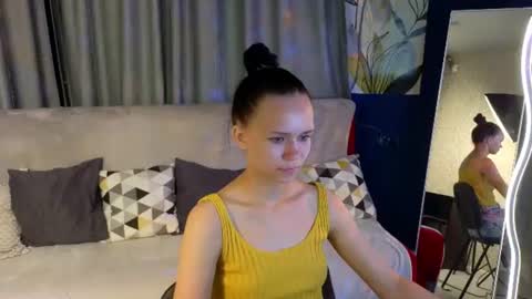 kira_bliss_ online show from July 25, 1:36 am