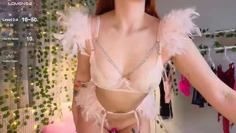 Kira Briis online show from November 22, 2:05 pm