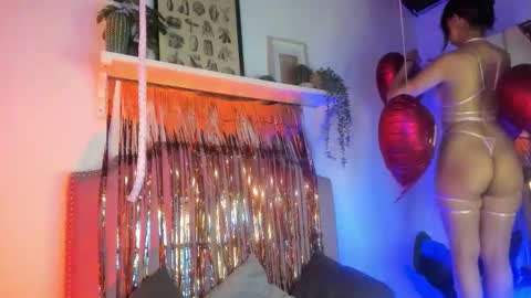 kira_exe online show from February 13, 12:12 pm