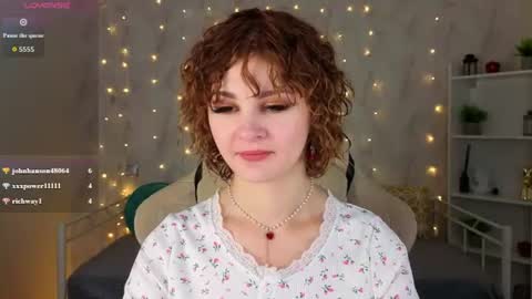 Snapshot of kira_fluffy chatting on July 14, 2:05 am Kira online show from July 14, 2:05 am