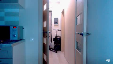 Snapshot of kira_foxy_ chatting on November 27, 8:38 am Kira online show from November 27, 8:38 am