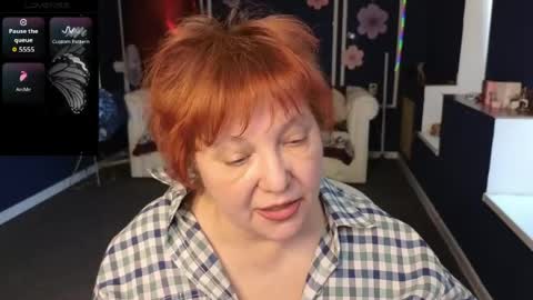 Snapshot of kira_kennet chatting on April 18, 7:01 am Kira Kennet online show from April 18, 7:01 am