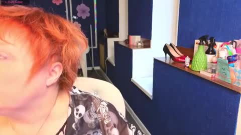 Snapshot of kira_kennet chatting on April 23, 11:09 am Kira Kennet online show from April 23, 11:09 am