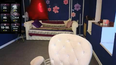 Snapshot of kira_kennet chatting on May 16, 6:21 am Kira Kennet online show from May 16, 6:21 am