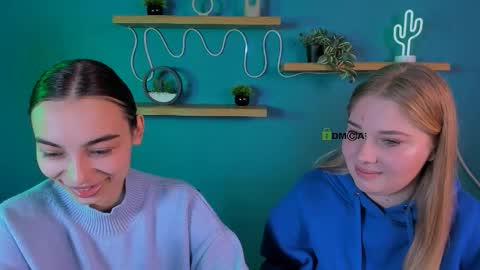 kira_light__ online show from October 22, 9:20 am