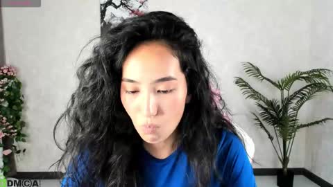 Aura online show from September 12, 9:20 am