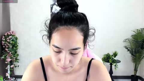 Aura online show from October 22, 2:56 am