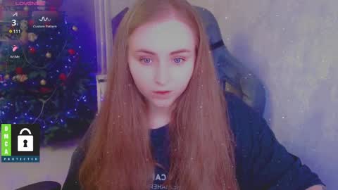 Snapshot of kira_love_sleep chatting on January 17, 3:43 pm you know thumb up me please its important online show from January 17, 3:43 pm