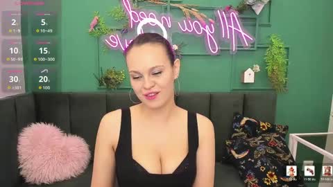 Snapshot of kira_steel chatting on May 11, 1:33 am KIRA online show from May 11, 1:33 am