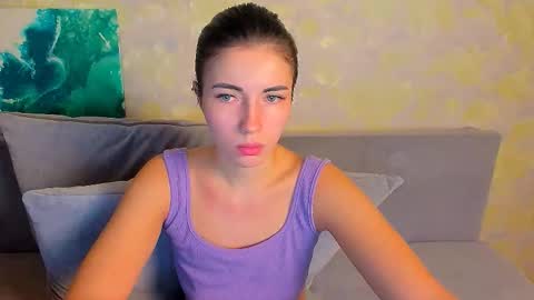 kiraa sunny online show from November 1, 8:44 pm