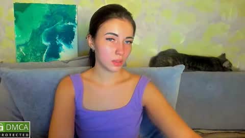 kiraa sunny online show from November 13, 8:19 pm