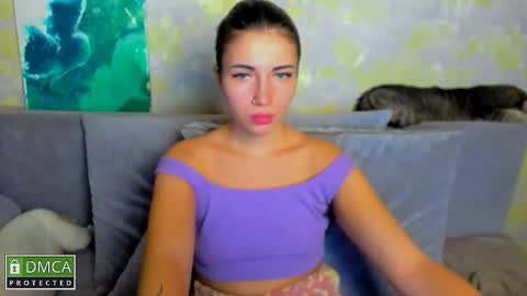 kiraa sunny online show from November 15, 7:32 pm