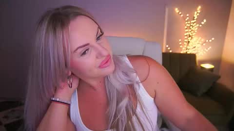 Kira online show from September 15, 8:53 pm