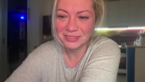 KiraDivine online show from January 22, 7:24 pm