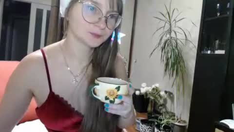 Snapshot of kiragoldens chatting on December 26, 12:49 pm KiraGoldens online show from December 26, 12:49 pm