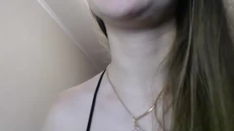 Snapshot of kiragoldens chatting on January 21, 10:30 am KiraGoldens online show from January 21, 10:30 am