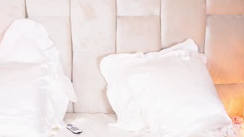 kira online show from December 7, 9:11 pm