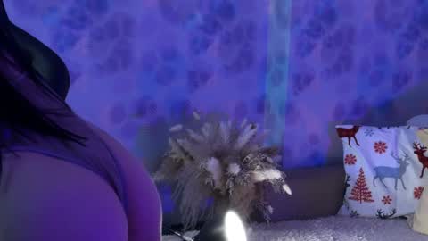 Kira    online show from December 21, 8:00 pm