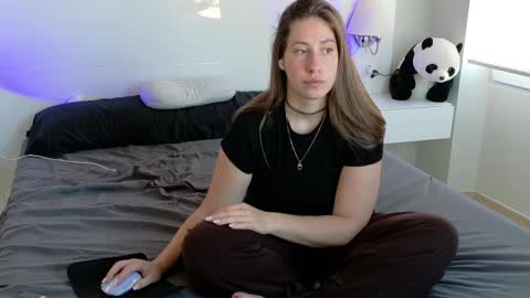 Kira online show from April 16, 7:31 am