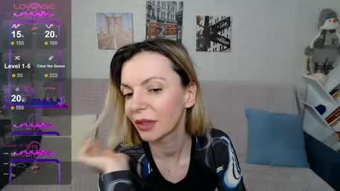 kiramartins cat online show from December 23, 4:22 am