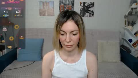 kiramartins cat online show from January 7, 4:08 am