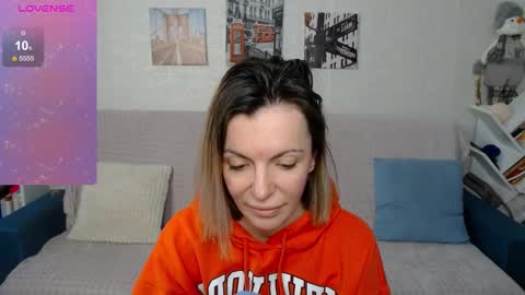 kiramartins cat online show from January 22, 4:44 am