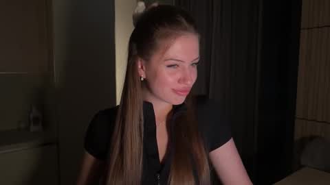 Kira online show from October 7, 2:25 pm