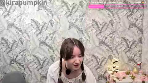 Snapshot of kirapumpkin chatting on June 14, 6:32 pm kirapumpkin online show from June 14, 6:32 pm